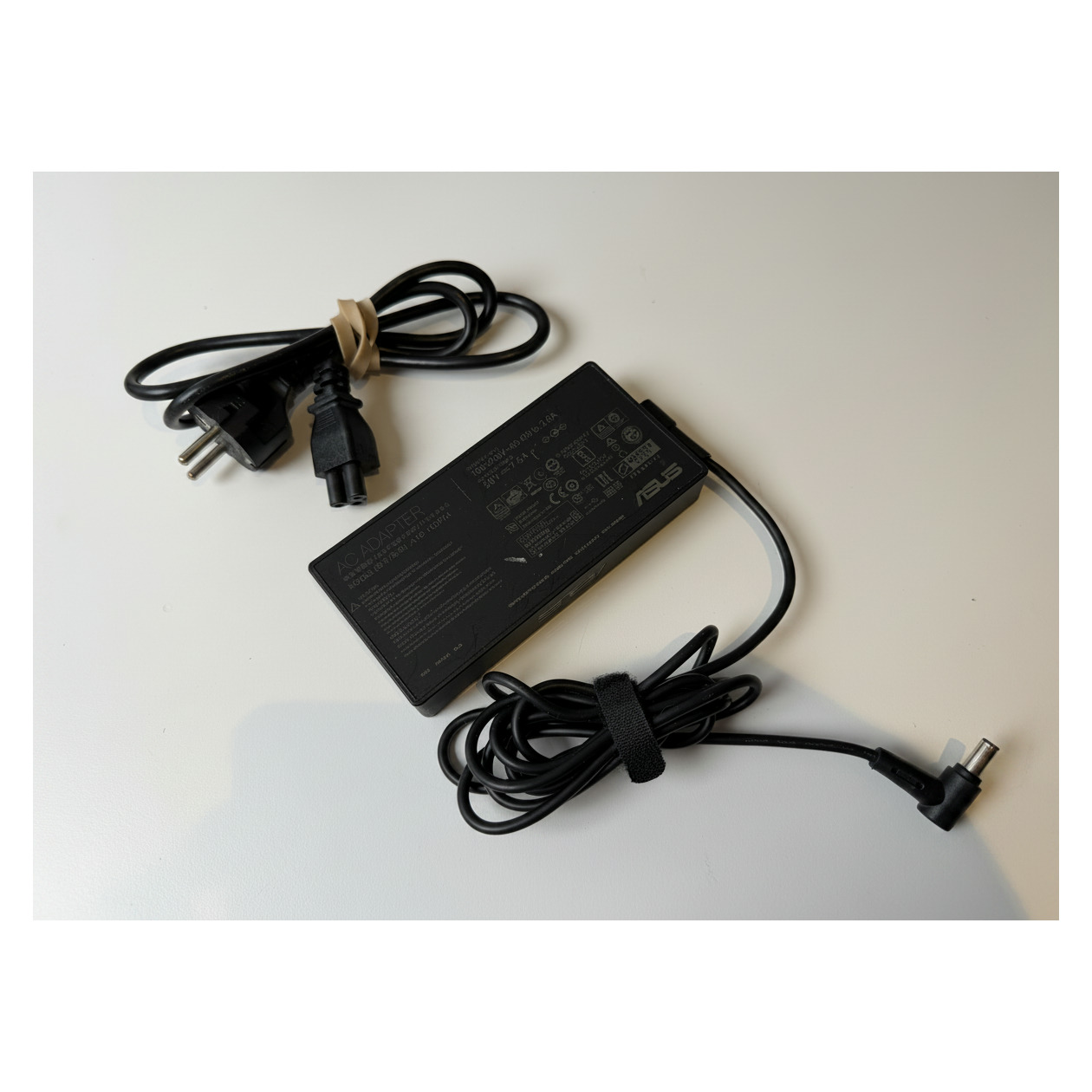 Begagnat ASUS 150W Laptop-laddare 20V 7.5A 6.0 x 3.7mm med Pin A18-150P1A