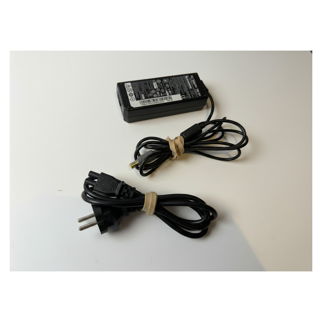 Begagnad Lenovo 90W Laptop-laddare 20V 4.5A 7.9 x 5.5mm med Pin 92P1105