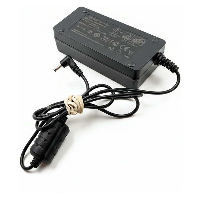 Begagnad Laddare 65W PG653 (19V 3.42A) AC-Adapter för Laptop / Elektronik