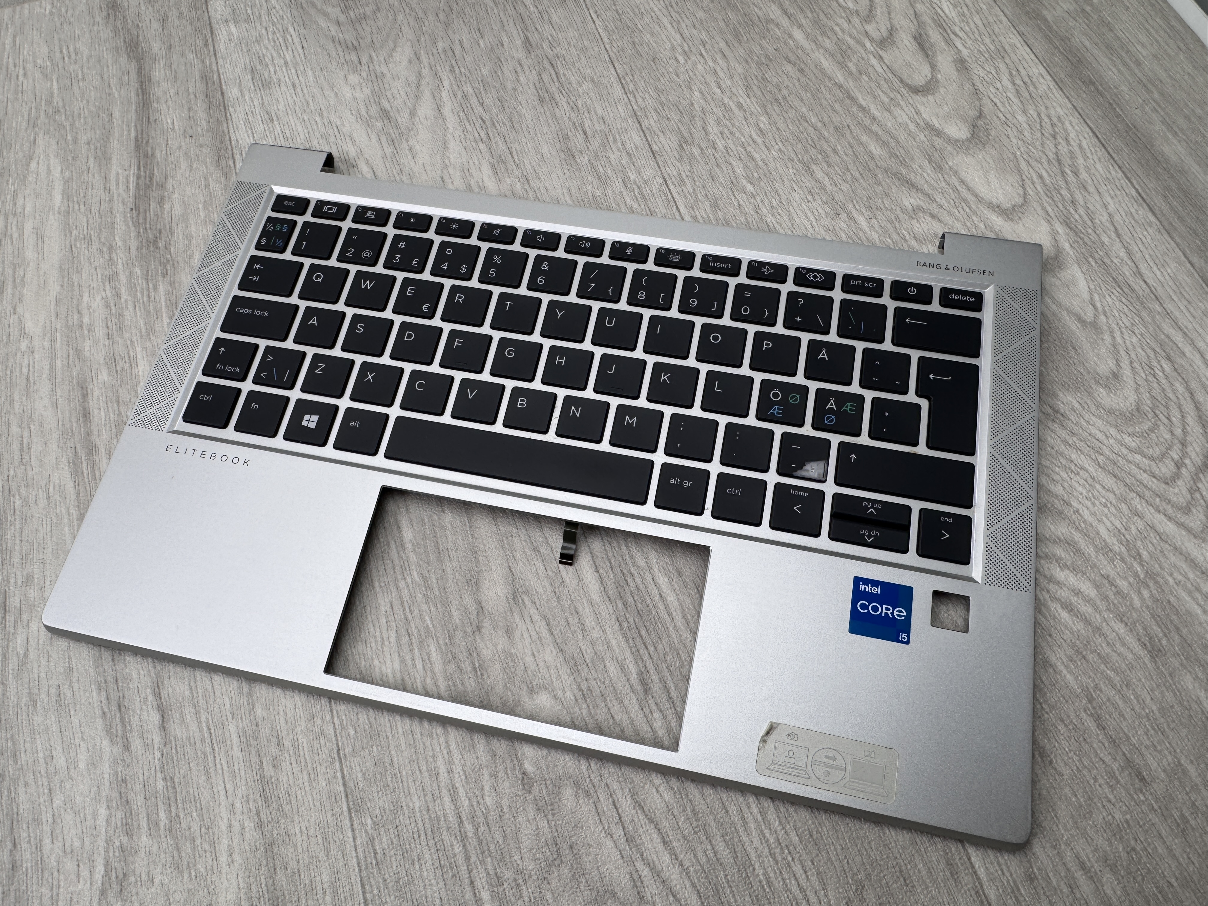 Begagnat Original HP Palmrest ink Keyboard EliteBook 830 835 G7 G8 6070B1847302 M08701-DH1