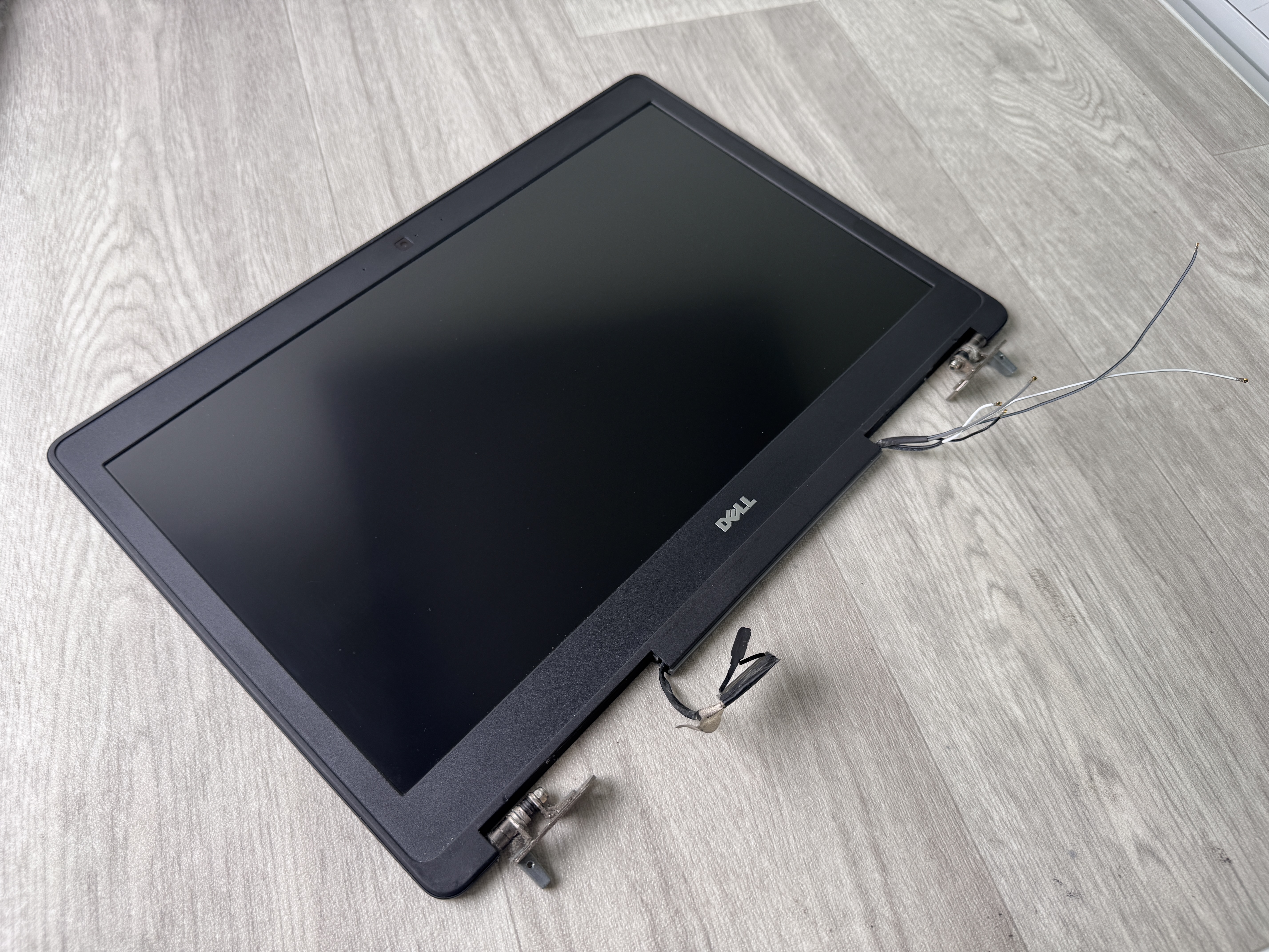 Begagnad Original Dell FHD IPS 15,6" LCD Skärm för Precision 7510 7520 (Sliten lock)