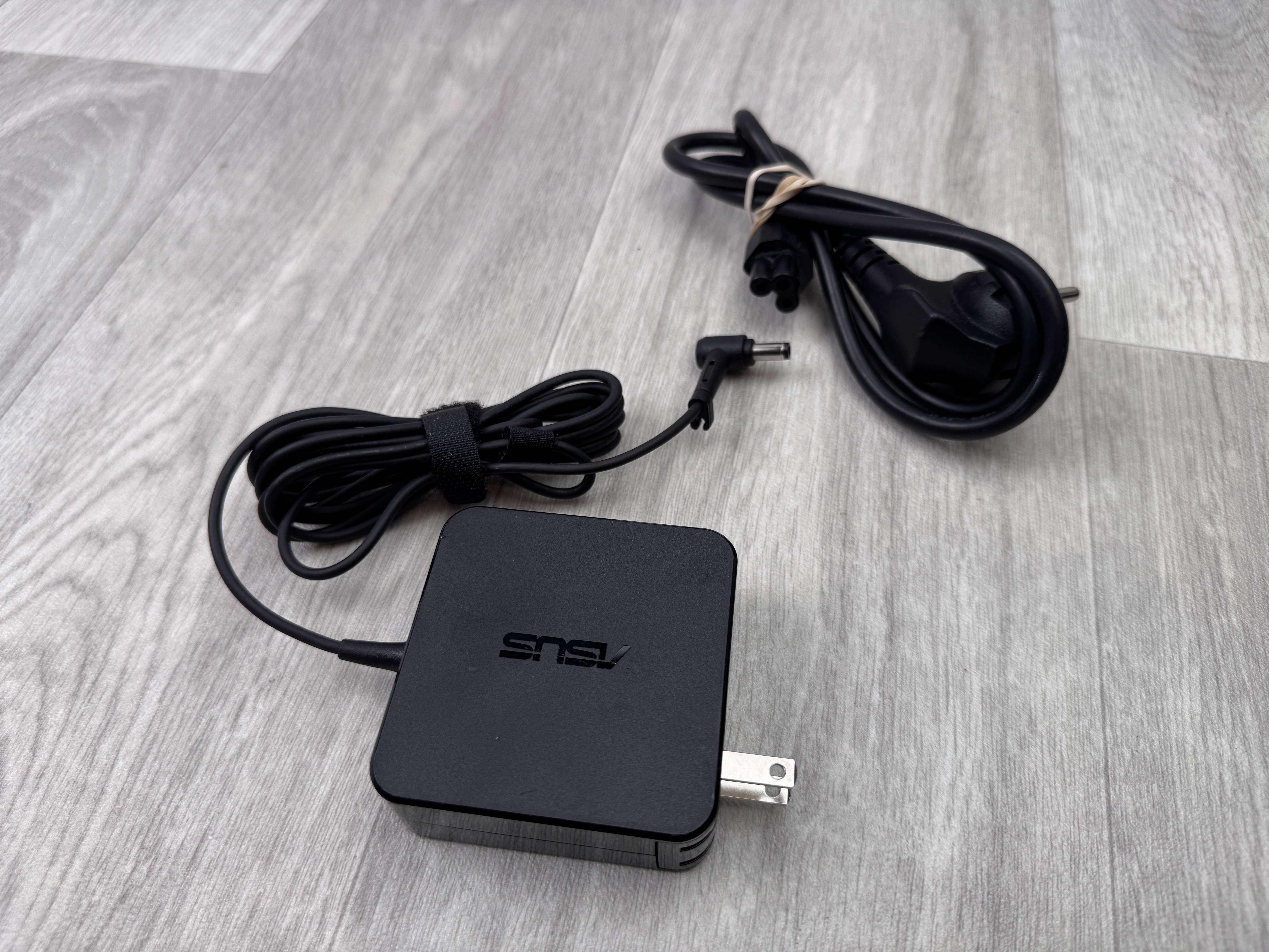 Begagnat Original Asus US ADP-65DW 19V 3.42A 65W (USA Kontakt) (VMB*)