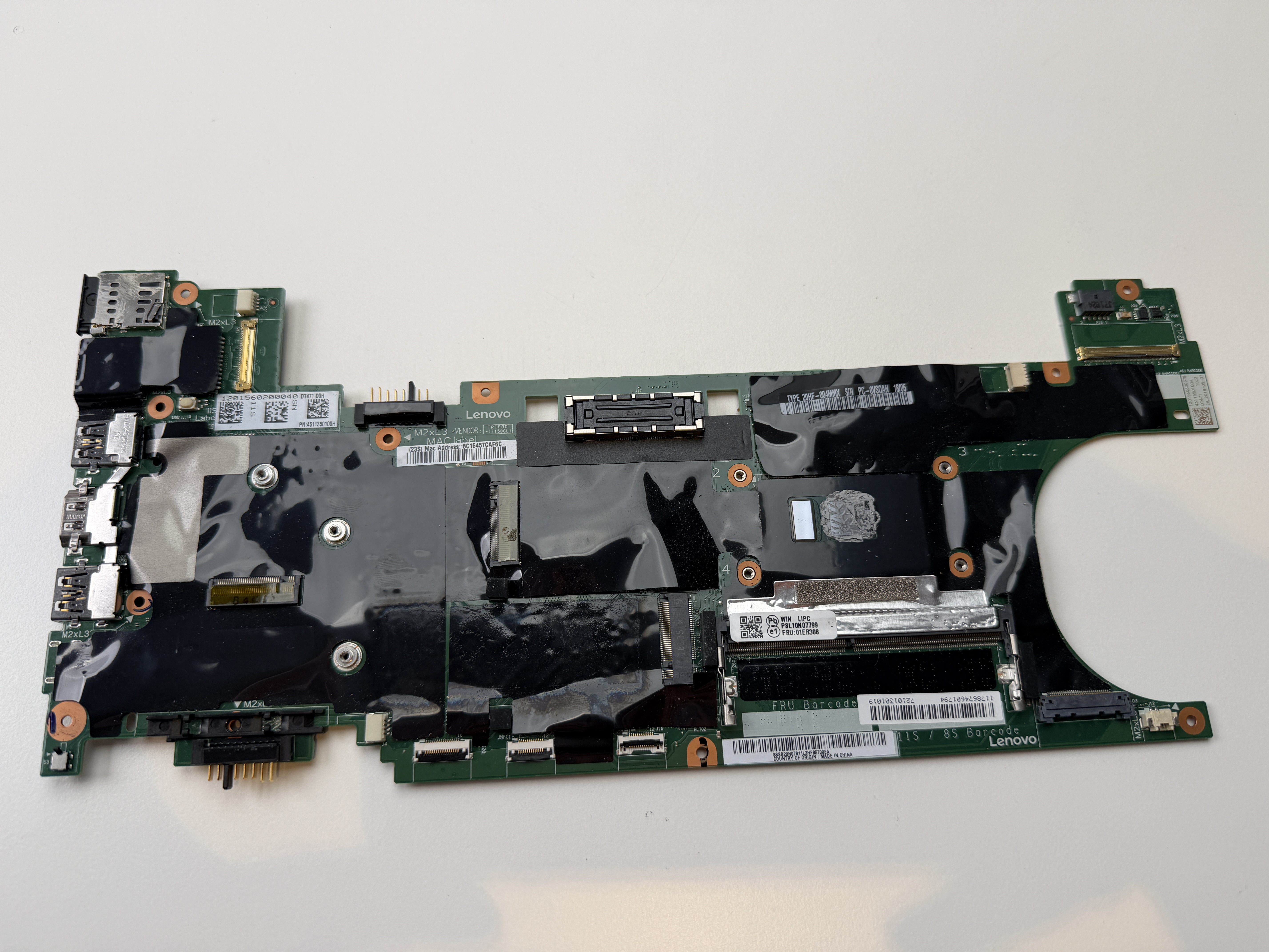 Begagnat Moderkort Lenovo ThinkPad  T470s Core i7-7500U 8GB Onboard 01ER308