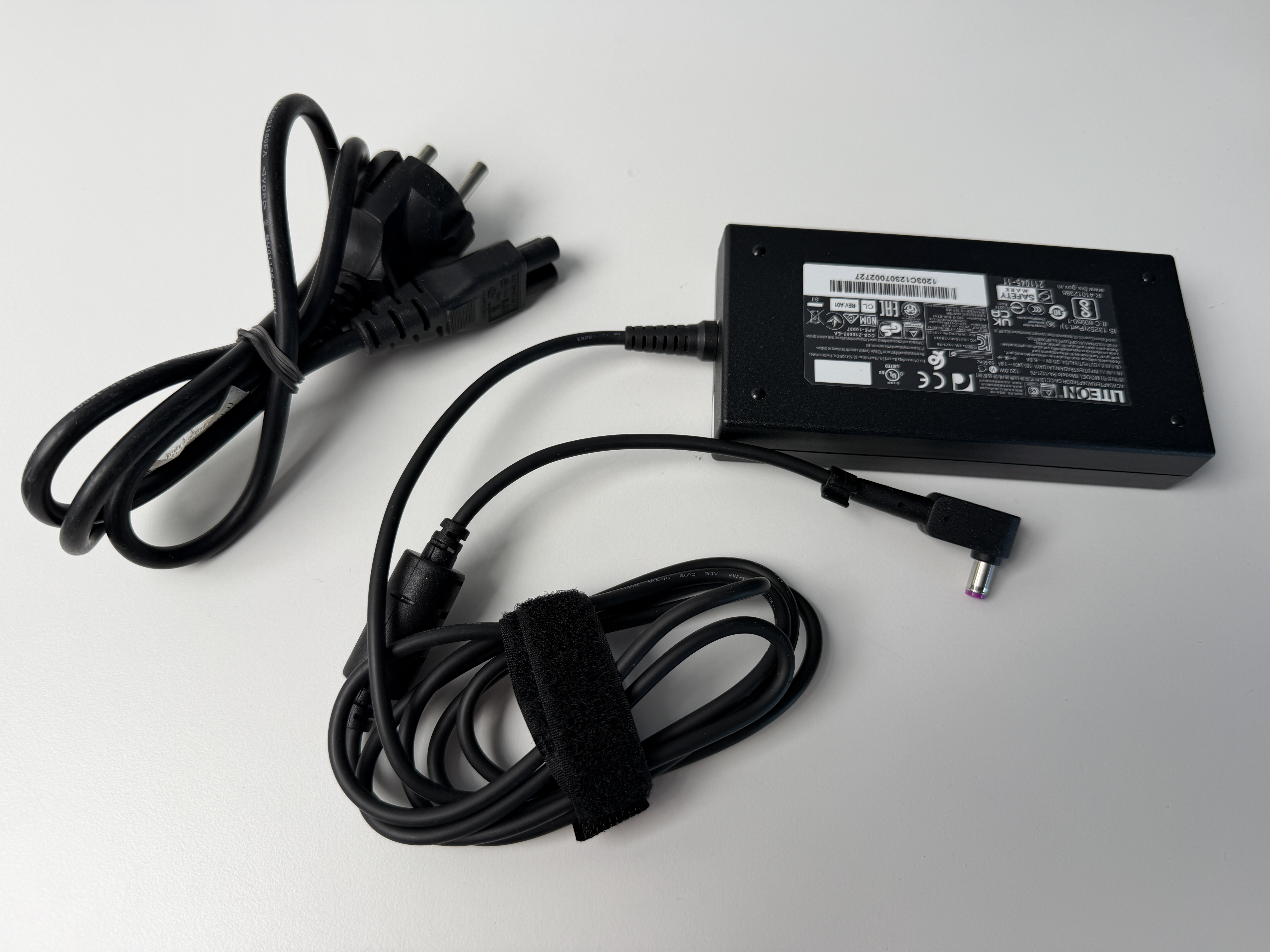 Begagnad Original Laddare 120W LiteOn Intel NUC MSI 20V 6A AC-Adapter PA-1121-76